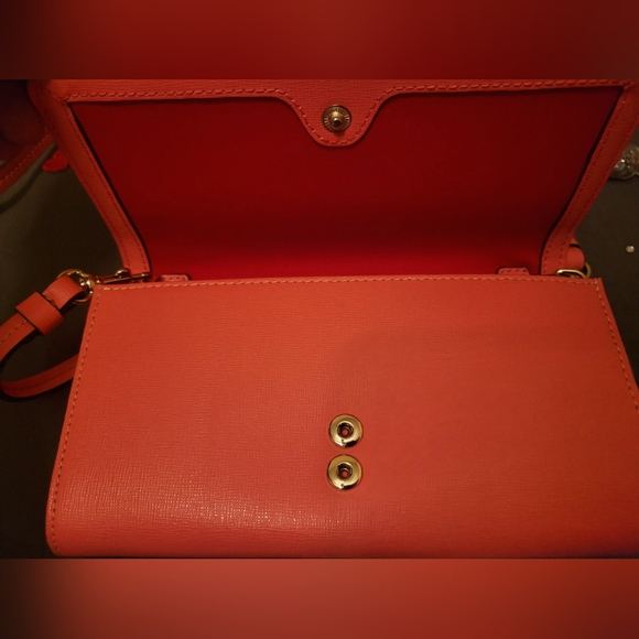 Dooney & Bourke Pebble Leather Daphne Crossbody Wallet Purse - Picture 5 of 16